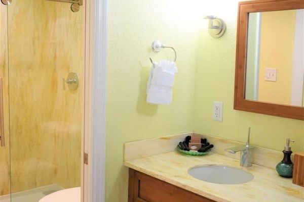 Glunz Ocean Beach Hotel & Resort (Key Colony Beach)